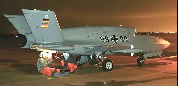 無人機